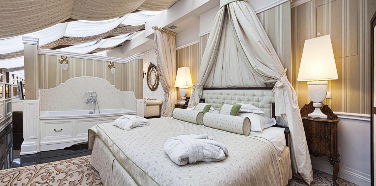 The Bonerowski Palace Boutique Hotel Krakow Bagian luar foto